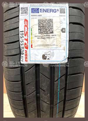 Kumho Ecsta HS52 235/45 R18 98W
